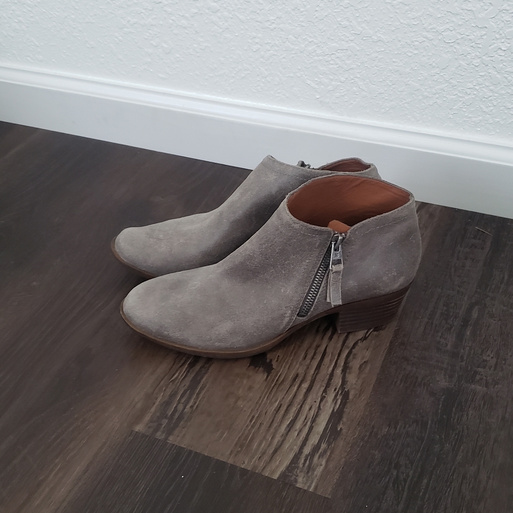 Ankle boots